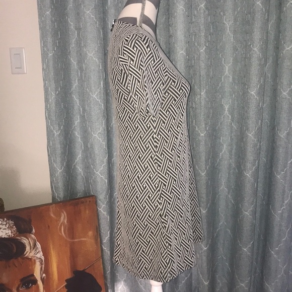LAST CHANCE! H&M Short Jersey Dress - Size 4 - Picture 4 of 6